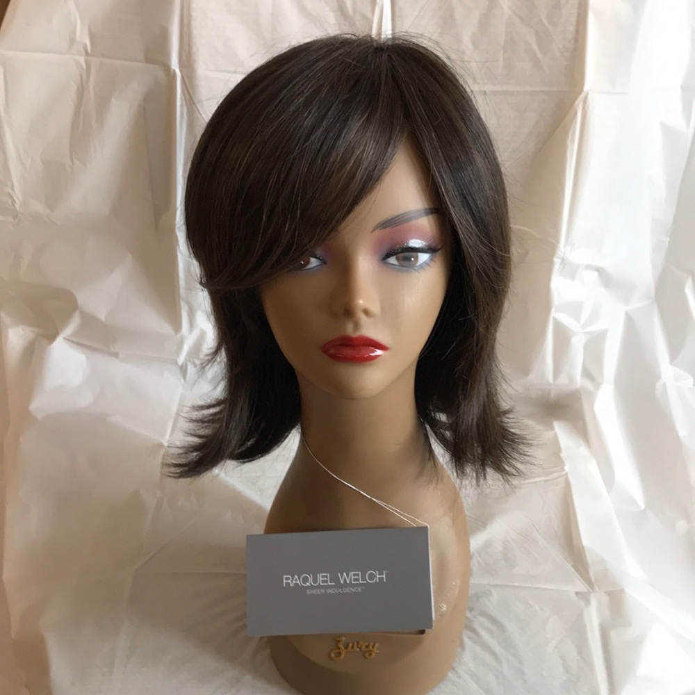 Raquel Welch Big Time Wig NWT